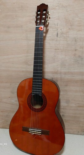 Yamaha c40 classical guitar - c40,