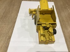 NZG. New Holland combine