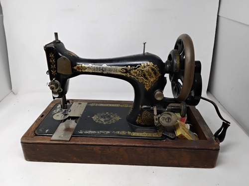 Rare antique 1914 - 1914, singer