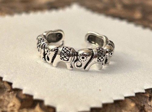 Silver elephants ring - elephants,