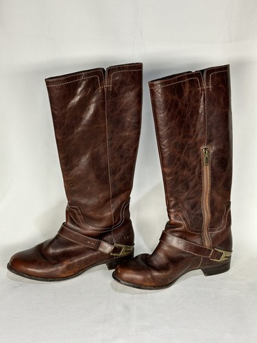 Ugg boots women size 7 - women’s,