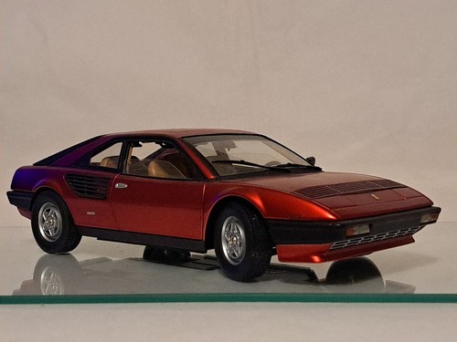Scale ferrari mondial 8 - 1:18,