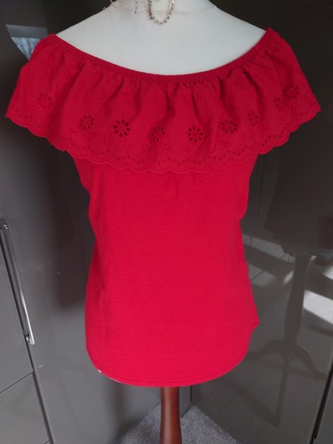 Red broderie lace - red, bardot