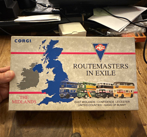 Corgi routemasters exile - routemasters,