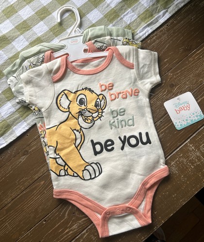 New nwt disney baby set - new,