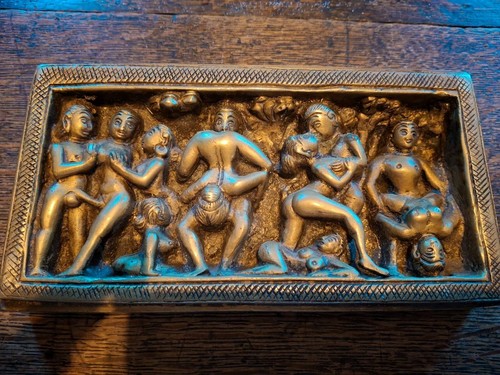 Bronze kama sutra - bronze, wall
