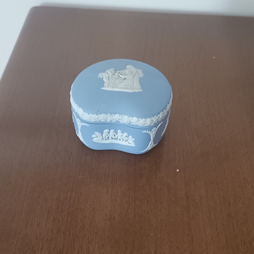 Small blue wedgwood - blue,