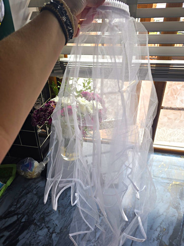 White short net wedding veil - short,
