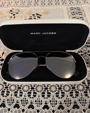 marc jacobs daisy sunglasses