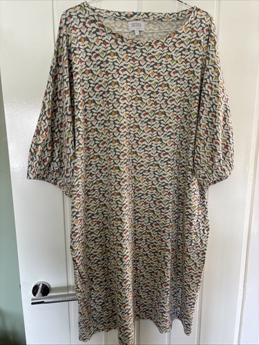 Pretty grey cream floral - pretty,