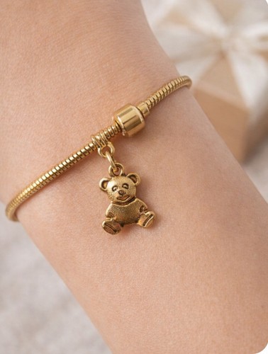 Preowned gold tone bracelet