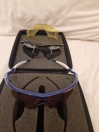Vintage oakley frame - frame, two