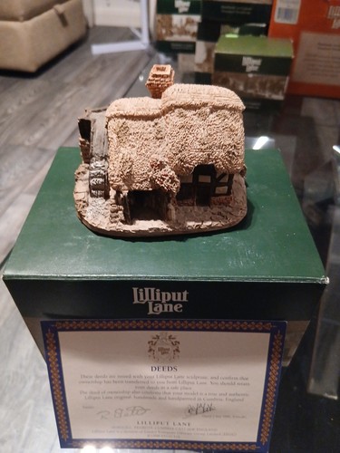 Lilliput lane little water - lane,