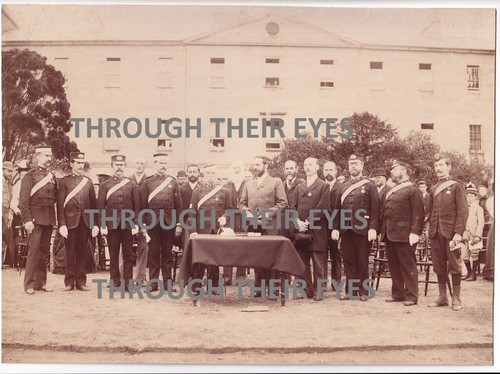 Large original photo - photo, medal