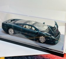 Maisto 1/18 Scale Diecast 1992