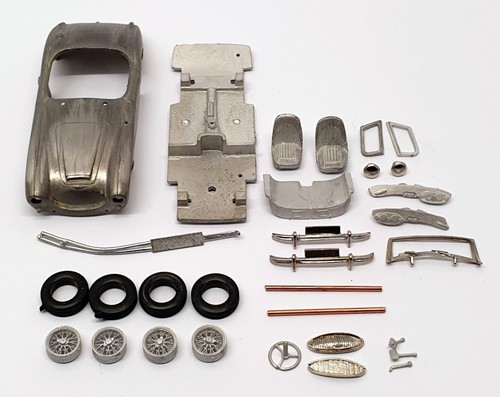 Replicas 43 scale - k&r,