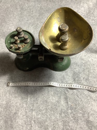 Vintage victor weighing - victor, scales