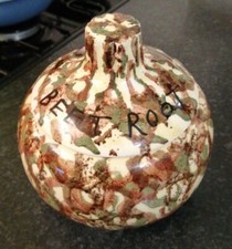 DRAGON POTTERY WALES RHAYADER