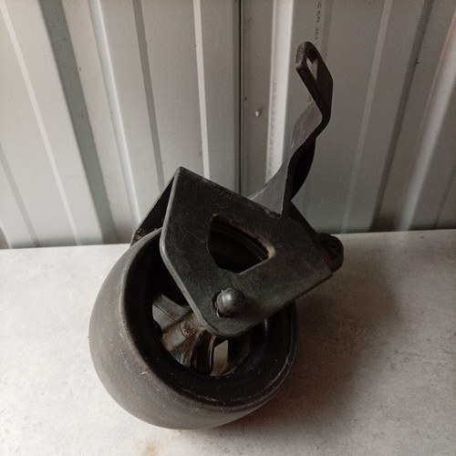 Powakaddy front wheel assembly - powakaddy,