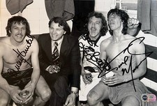 Paul Mariner, Kevin Beattie, Bobby Robson Frans Thijssen Hand Signed 12x8 Photo.