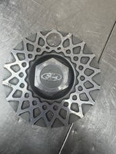 Rs500/three Door Cosworth Centre Cap And Lock