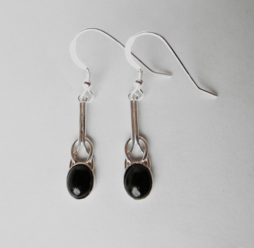 Whitby jet and silver - whitby, knot