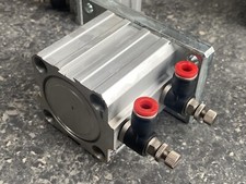 Norgren RM/92040/M/25 Compact Pneumatic Cylinder air ram actuator