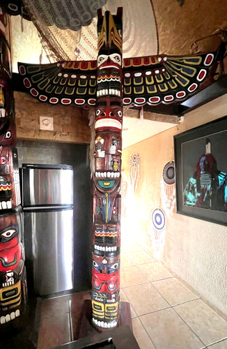 Totem pole wood height 00 - totem,