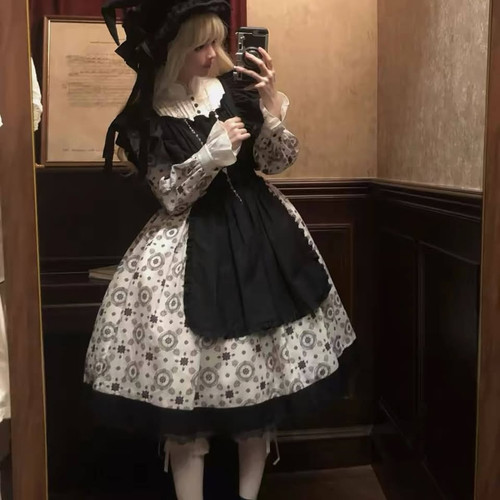 Classic maid style - classic, maid-style