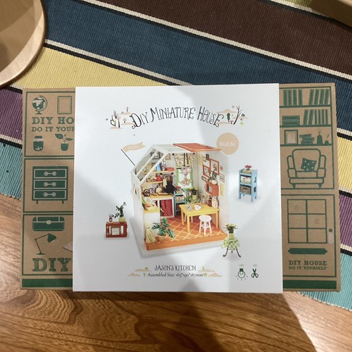 Robotime diy miniature house - diy,