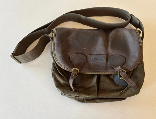 Barbour waxed tarras messenger - barbour,