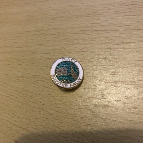 Scooter rally badge - scooter, 1999