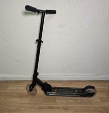 Aero C3 Scooter with Dynamic RGB Lights.. Excellent Condition. Used Once. Boxed