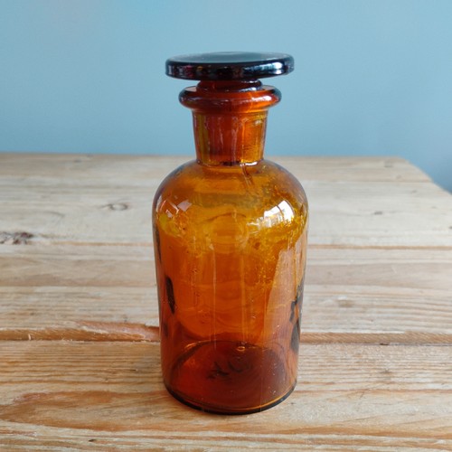 Small amber glass - small, apothecary