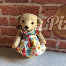 Gorgeous artist teddy bear - artist,