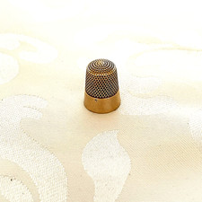 VINTAGE YELLOW GOLD THIMBLE