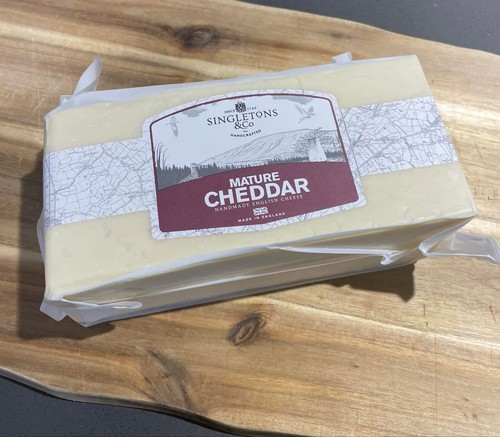Singletons mature cheddar - singletons,