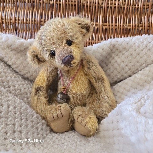 Charlie bears caramel isabelle - bears,