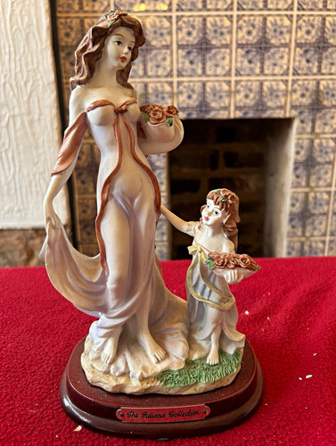 Juliana resin woman - resin,