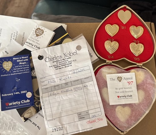 Vintage gold heart day - vintage, badges