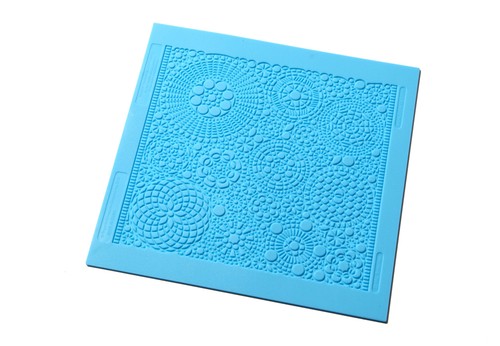 Brooches mat - ®,