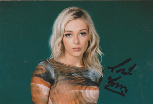 Cait fitton hand signed - ,