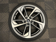 AUDI A3 S3 8Y 235/35 R18 8Jx19