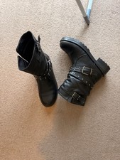 Women's Leather Size 7, Shoe