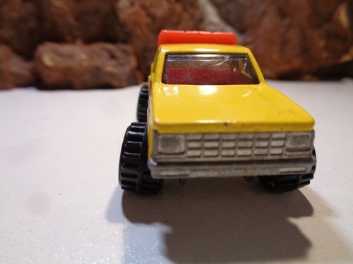 Hot wheels beach - beach, chevy