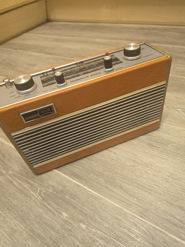 Vintage roberts r505 radio - roberts,