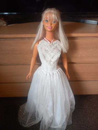 Barbie doll 1992 - doll, bridal