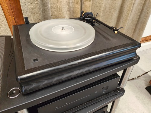 Voyd turntable with - voyd,