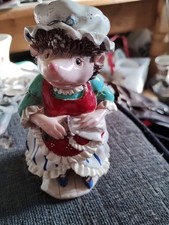 Winifred Hedgehog R38392, Tales of Honeysuckle Hill by Regency Fine Arts, 13cm