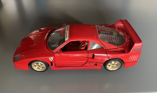 Burago 1987 ferrari f40 - ~,